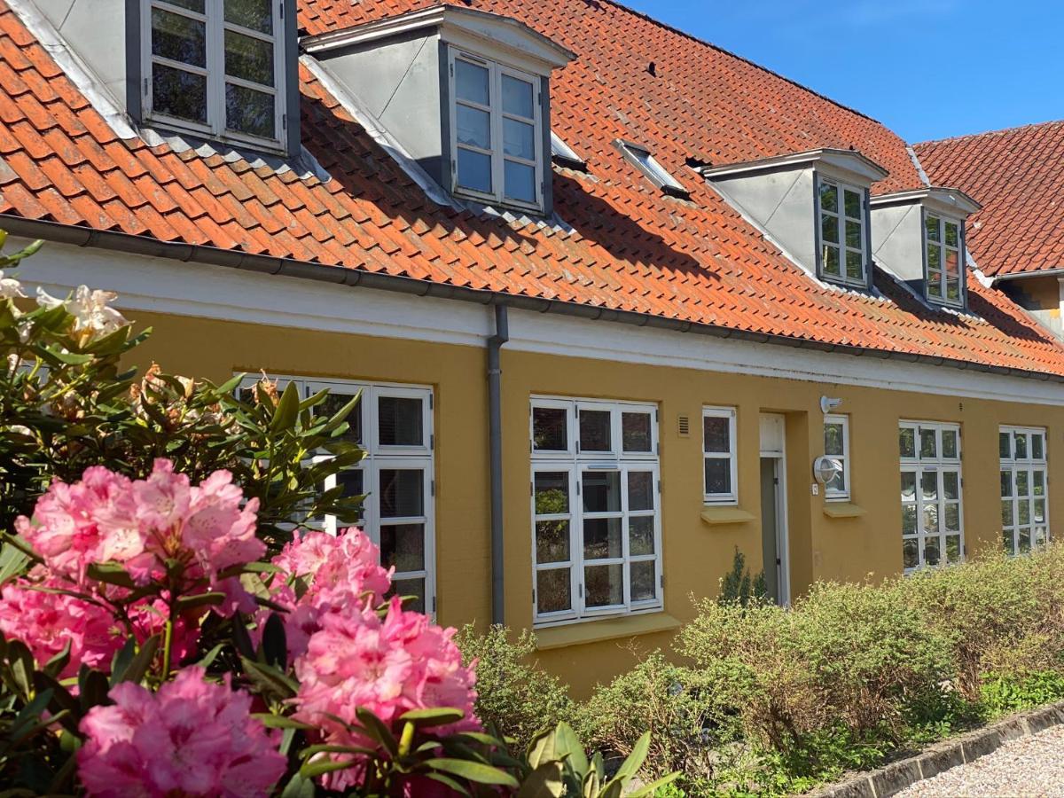 The Old Mill - By The Lake - 2 Bedroom Apartment Krusa Exterior photo